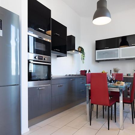 Nam House & Posto Auto Leilighet Milano Eksteriør bilde